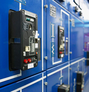 低壓開(kāi)關(guān)設(shè)備